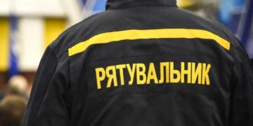 Рятувальники Тернопільщини спасли двох 90-річних пенсіонерів, які не могли вибратися з власного будинку