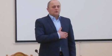 Заступник міського голови Бучача виїхав за кордон, а тоді подав заявку на звільнення