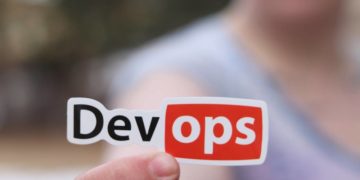 Що таке DevOps у програмуванні та як стати Девопс інженером