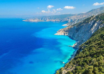 Шахрайка за раз надурила 230 жителів Тернопільщини: люди втратили майже 5 мільйонів гривень