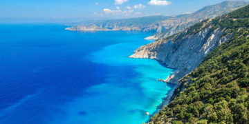 Шахрайка за раз надурила 230 жителів Тернопільщини: люди втратили майже 5 мільйонів гривень