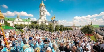 На Тернопільщині заборонили ходу УПЦ (мп) до Почаївської лаври
