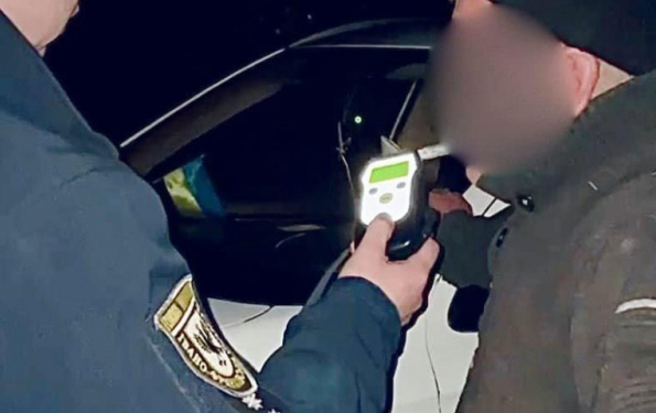 20-річний хлопець з Тернопільщини хотів відкупитися від поліції за їзду в нетверезому стані