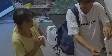 Поліція просить допомоги у пошуку пари, яка викрала речі з камери схову у Тернополі