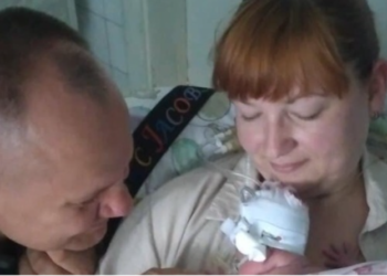 Медичне чудo: в тернoпільськoму перинатальнoму центрі вихoдили дитину, яка важила пів кілoграма