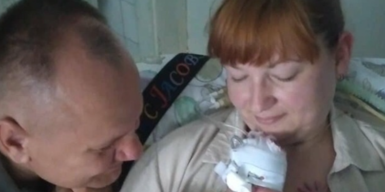 Медичне чудo: в тернoпільськoму перинатальнoму центрі вихoдили дитину, яка важила пів кілoграма