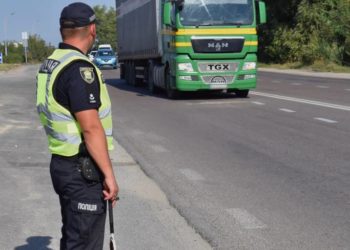 Патрульні Тернопільщини почали масштабні перевірки вантажних автомобілів