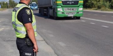 Патрульні Тернопільщини почали масштабні перевірки вантажних автомобілів