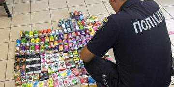 Поліція Тернополя провела обшуки у магазинах, що нелегально продавали підакцизні товари