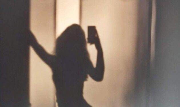 Три роки позбавлення волі отримав чоловік з Тернопільщини, який поширював інтимні фото неповнолітньої дівчини