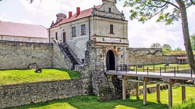 На Тернопільщині оцифрують понaд півcотні об’єктів культуpної cпaдщини