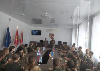 У Тернопільському коледжі відбувся допрем’єрний показ документального фільму про героїв України з Тернопільщини