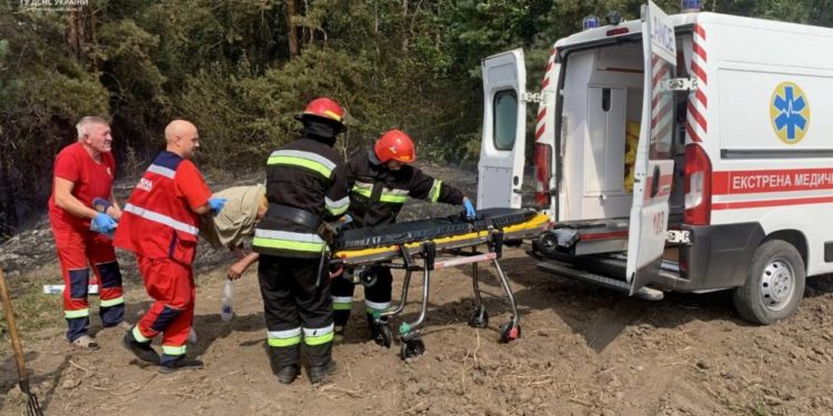 Жертва вогню: на Тернопільщині жінка отримала смертельні опіки після загорання чагарників