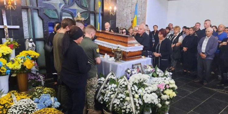 У Тернополі попрощалися з командиром ЗСУ Володимиром Жмудом