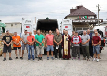 «Українська команда» разом з волонтерами центру «Ольвія» відправили автомобіль та продукти на передову