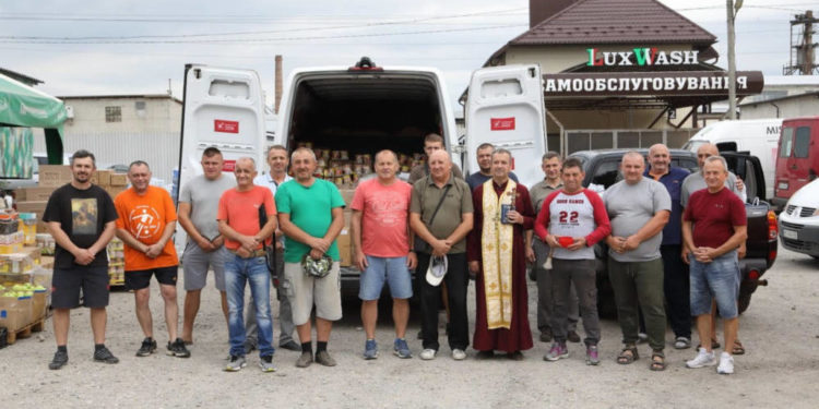 «Українська команда» разом з волонтерами центру «Ольвія» відправили автомобіль та продукти на передову