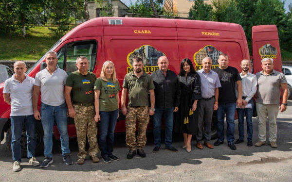 Освітяни ЗУНУ провели День знань з бійцями на передовій