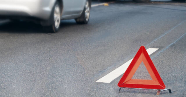 Пішохідний перехід – не причина зупинитися: у Тернополі автівка наїхала на жінку