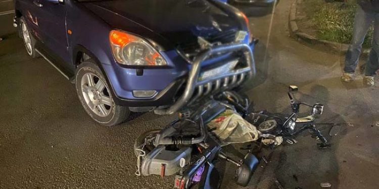 Елітна іномарка збила 18-річного скутериста у Тернополі