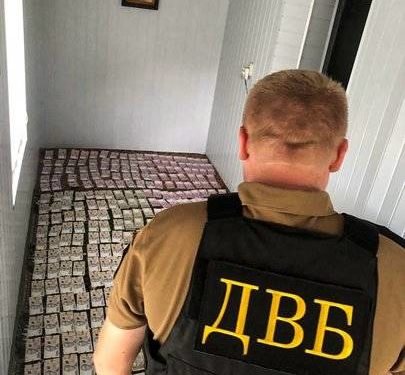 У Тернополі затримано пару, що вивозила військовозобов’язаних чоловіків за кордон