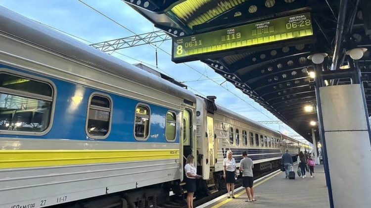 До Польщі через Тернопіль курсуватиме 4 нових потяги