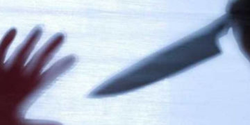 35-річний тернополянин напав з ножем на свого сусіда: чоловіка госпіталізували