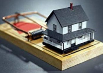 Шахрайство при продажі будинку: “староста села” обікрав жительку Тернопільщини