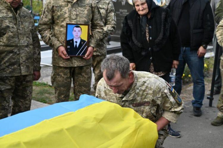 В Лановецькій громаді попрощалися з командиром взводу Олександром Пчолою