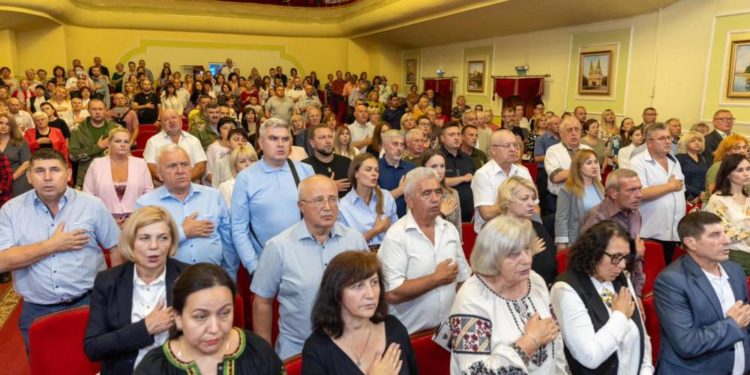 «У великiй вiйнi немає дрiбних вчинкiв», – у Тернополі відбувся благодійний аукціон на підтримку 105 бригади ТрО