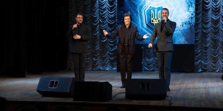 «У великiй вiйнi немає дрiбних вчинкiв», – у Тернополі відбувся благодійний аукціон на підтримку 105 бригади ТрО