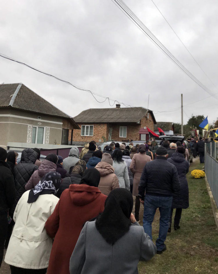 В громаді на Тернопільщині попрощалися з військовим Петром Галасісом