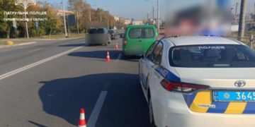 У Тернополі автівка збила чоловіка, який переходив дорогу в забороненому місці