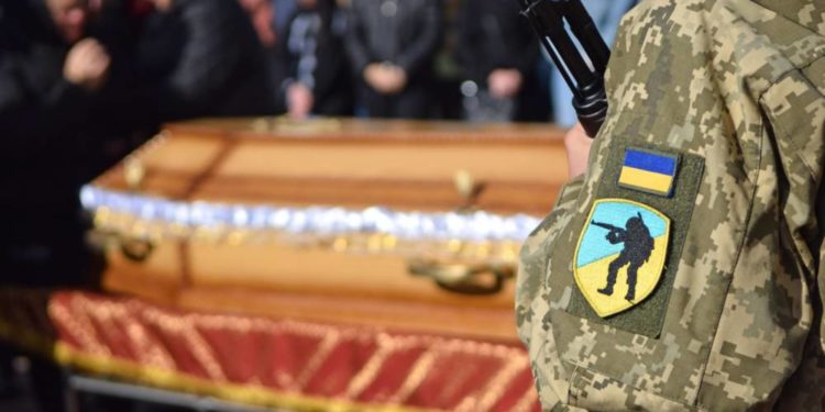 Назавжди в серцях: у Чорткові попрощалися з військовим Василем Лящуком