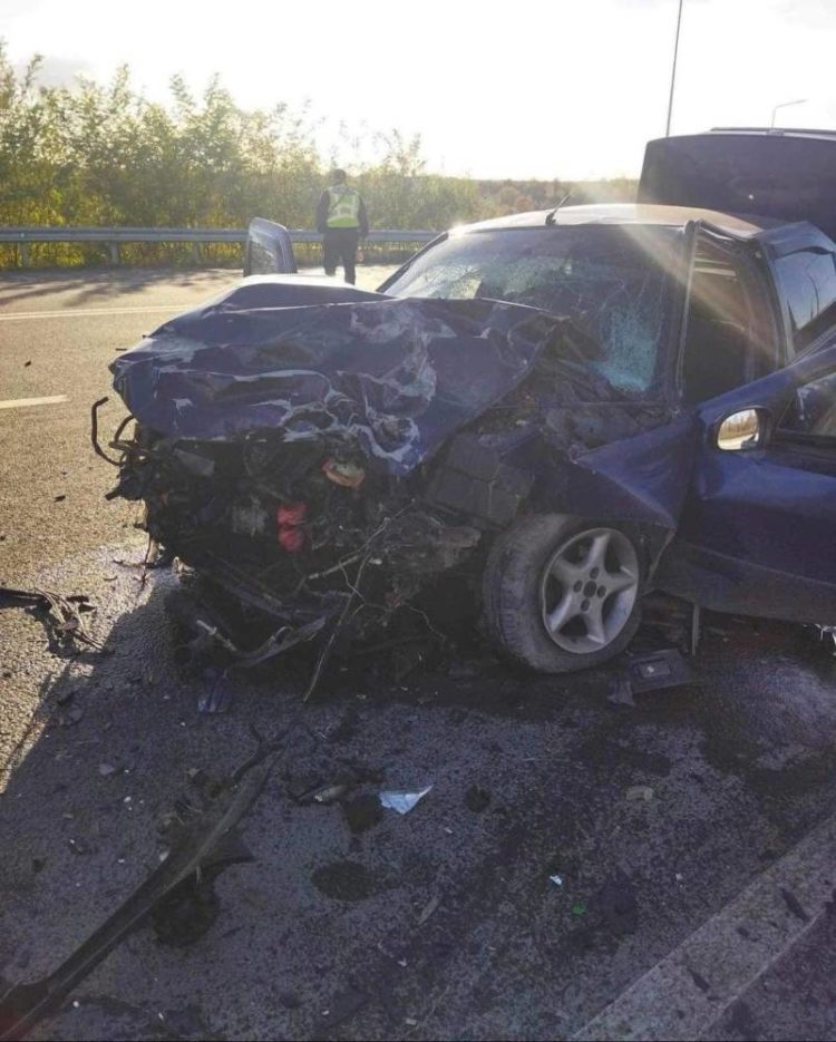 На Тернопільщині трапилося серйозне ДТП: водій однієї з автівок загинув на місці