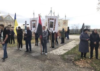 Назавжди 18: в Гусятинській громаді прощаються з Героєм Радомиром Олійником
