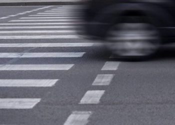 Поблизу лікарні у Тернополі таксі збило медсестру: 45-річна жінка перебуває у важкому стані