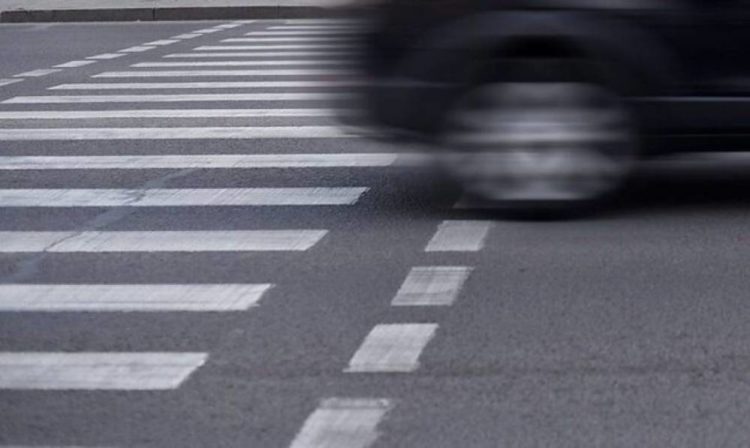 Поблизу лікарні у Тернополі таксі збило медсестру: 45-річна жінка перебуває у важкому стані