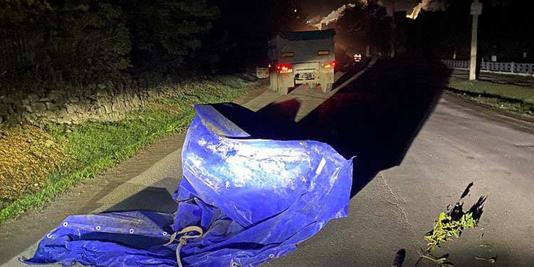 В громаді на Тернопільщині не розминулися дві вантажівки: один з водіїв отримав важкі тілесні пошкодження