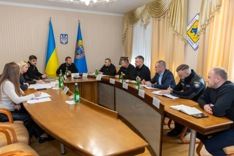 При Тернопільській ОВА створять комісію з протидії корупції в області