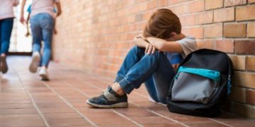 Суд Тернопільщини покарав директора ліцею, який “закривав очі” на булінг в навчальному закладі