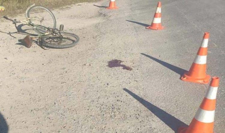 На Тернопільщині автівка збила велосипедиста, який порушив правила дорожнього руху