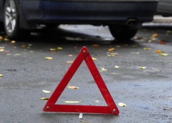 В громаді на Тернопільщині автомобіль в’їхав у заправну станцію