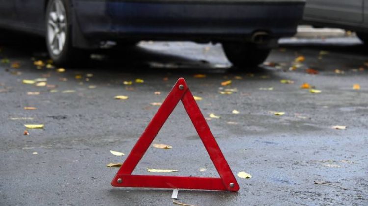 В громаді на Тернопільщині автомобіль в’їхав у заправну станцію