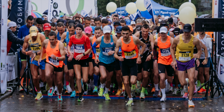 Благодійний “Файнозабіг” об’єднав у Тернополі майже 700 професійних спортсменів і аматорів для допомоги ЗСУ