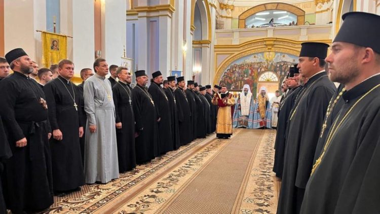 “Почаївська лавра мусить бути українською”: на Тернопільщині відбулася наукова конференція