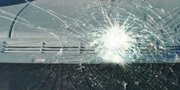 Перелом та забої: у Тернополі автівка збила 15-річного підлітка