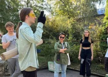 Активні тернополяни облаштували перший сквер на “Новому світі”