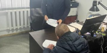 Працівника Тернопільського військкомату повідомили про підозру у катуванні людей