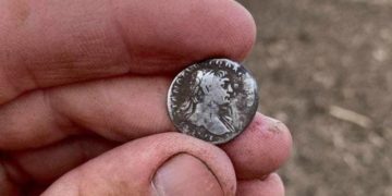 На Тернопільщині знайшли монету, якій майже 2 тисячі років