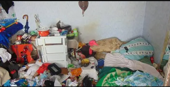 Суд Тернопільщини покарав жінку, яка виховувала своїх дітей в антисанітарних умовах